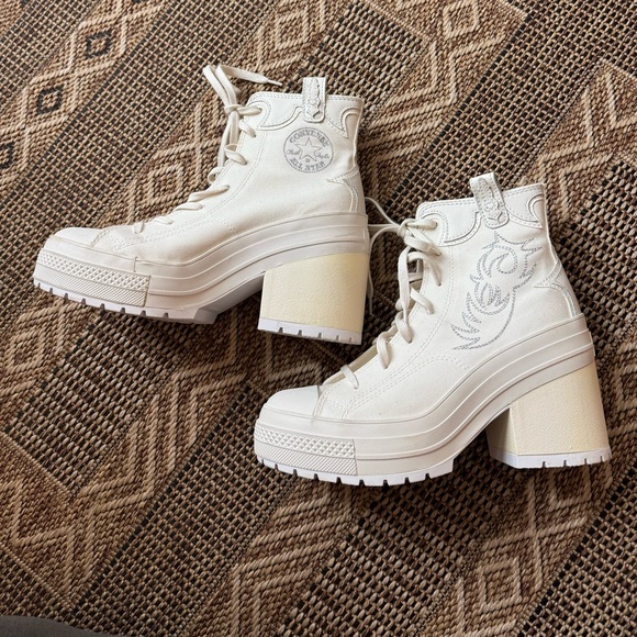 Converse Shoes - CONVERSE Chuck 70 De Luxe Heel Platform Western Embroidery Size 9.5